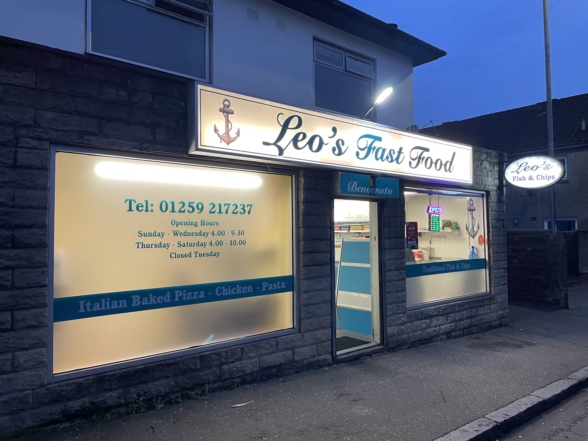 Leo's fast food 15 Stirling Rd, Tullibody, Alloa