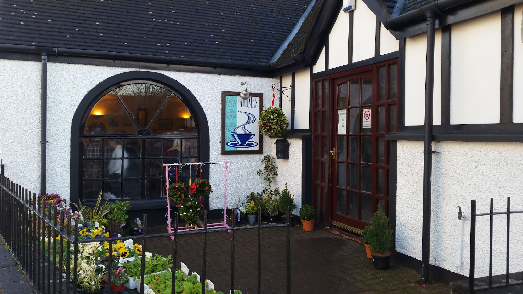 Aromas 3 Bean Row, Falkirk