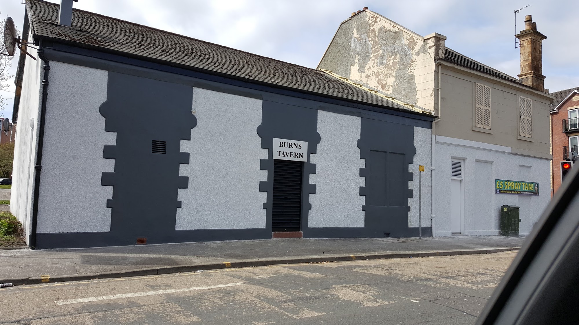 Burns Tavern 2 Dalziel St, Motherwell