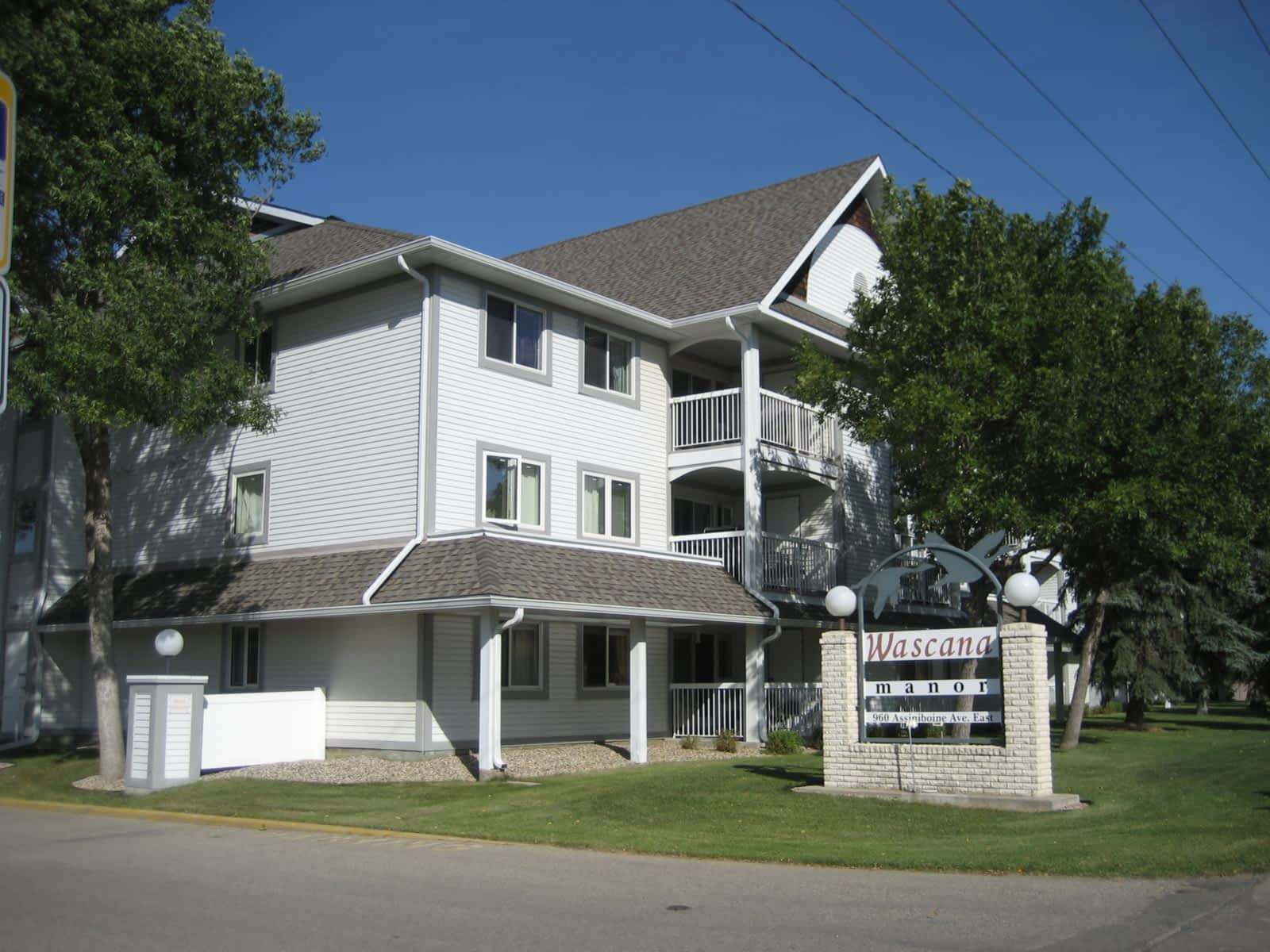 Photo credit: yellowpages.ca