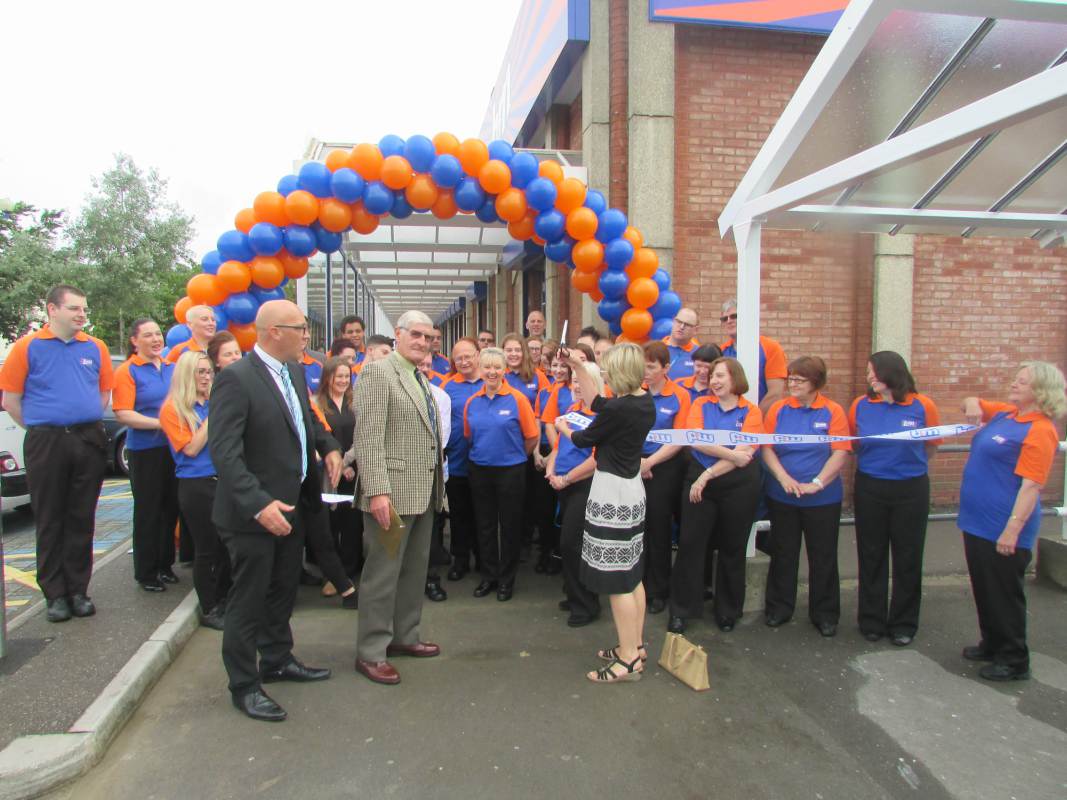 B&M Store