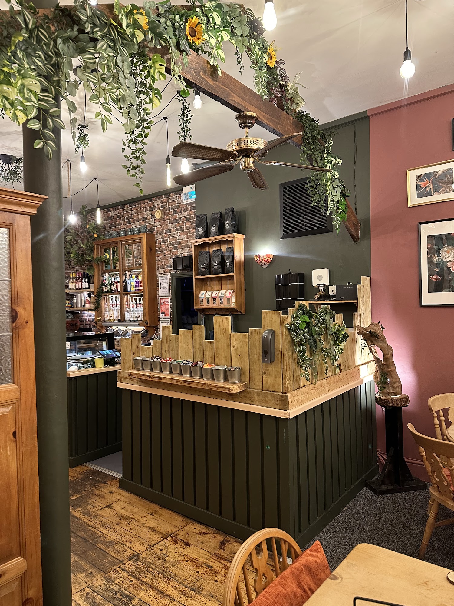 Cafe B 30 High St, Burton-on-Trent
