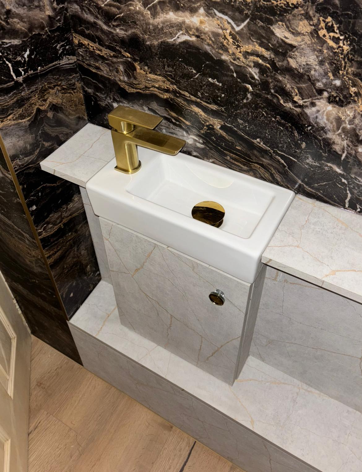 New Look Kitchens & Bathrooms