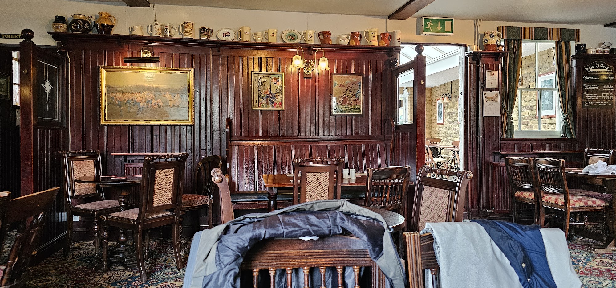 The Old Crown 83 Thames St, Weybridge