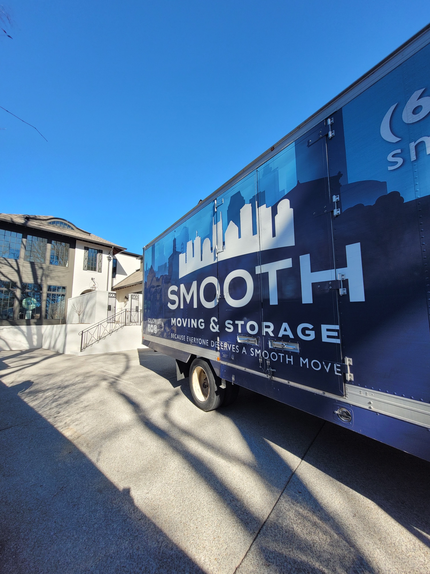 Smooth Moving & Storage