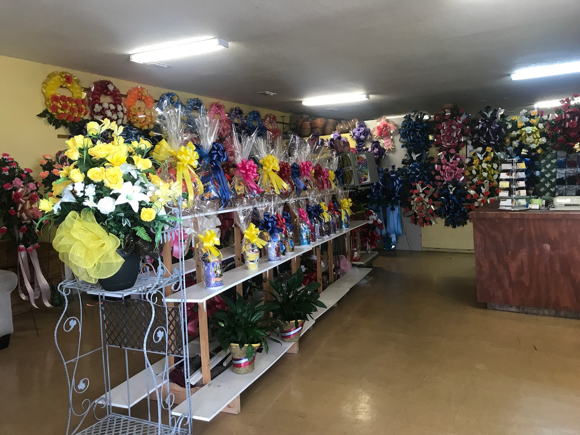 Garza's Flower Shop