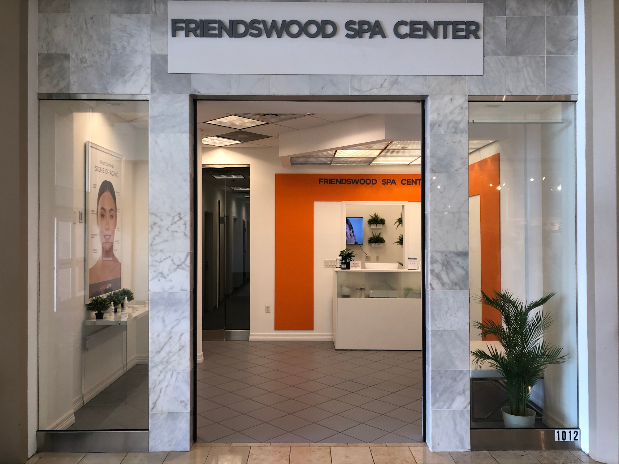 Friendswood Spa Center by Voupre