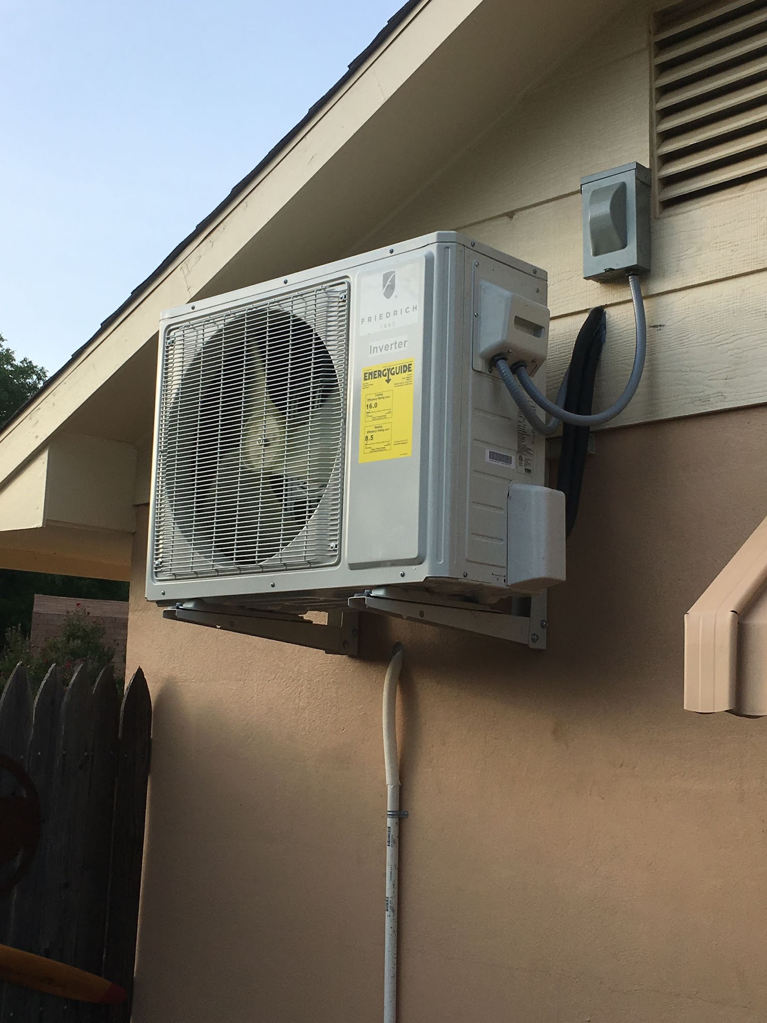 Gene James Air Conditioning & Heating 108 W Cash St, Iowa Park Texas 76367