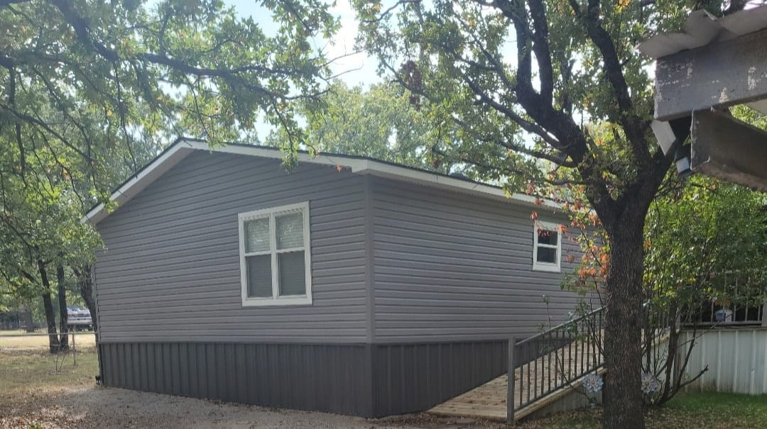 Charlie's Siding, Windows, & Roofing 306 S 2nd St, Jacksboro Texas 76458