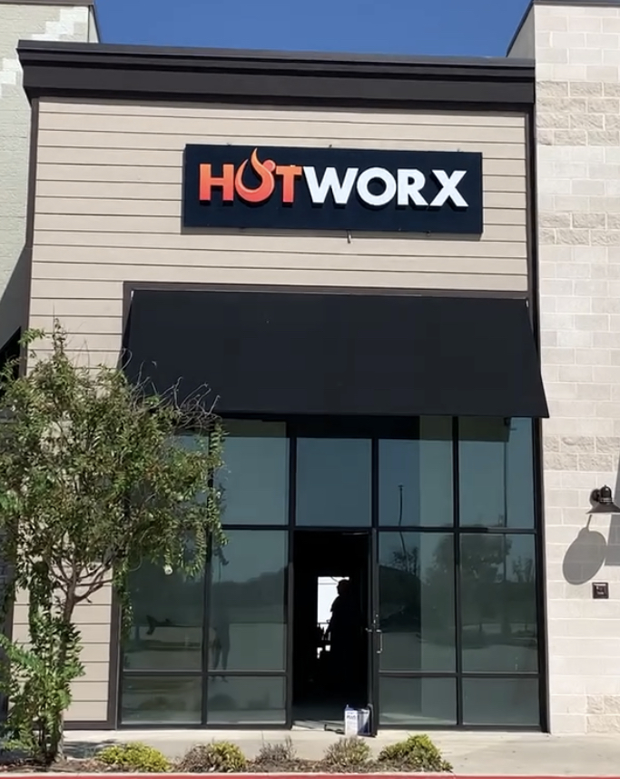 HOTWORX - Mansfield TX - Shops at Broad