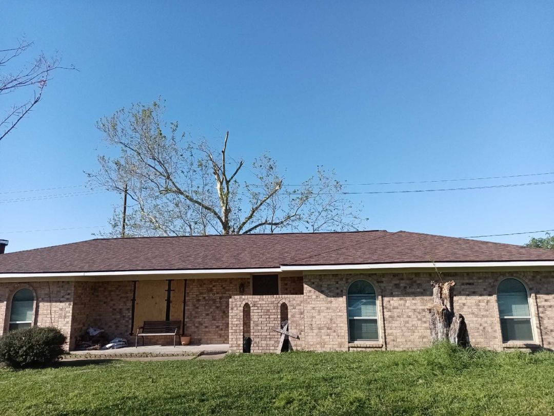 Durdin Roofing LLC 16043 Eagle Dr #644, Mont Belvieu Texas 77523