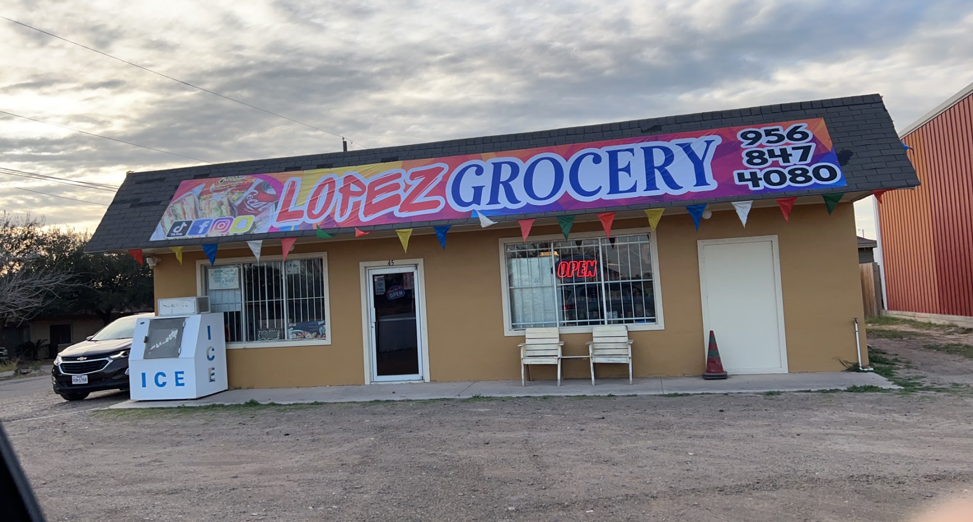 Lopez Grocery