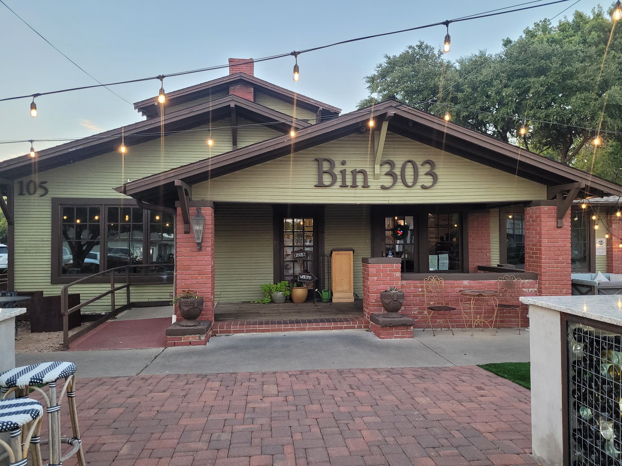 Bin 303 105 Olive St, Rockwall, TX 75087