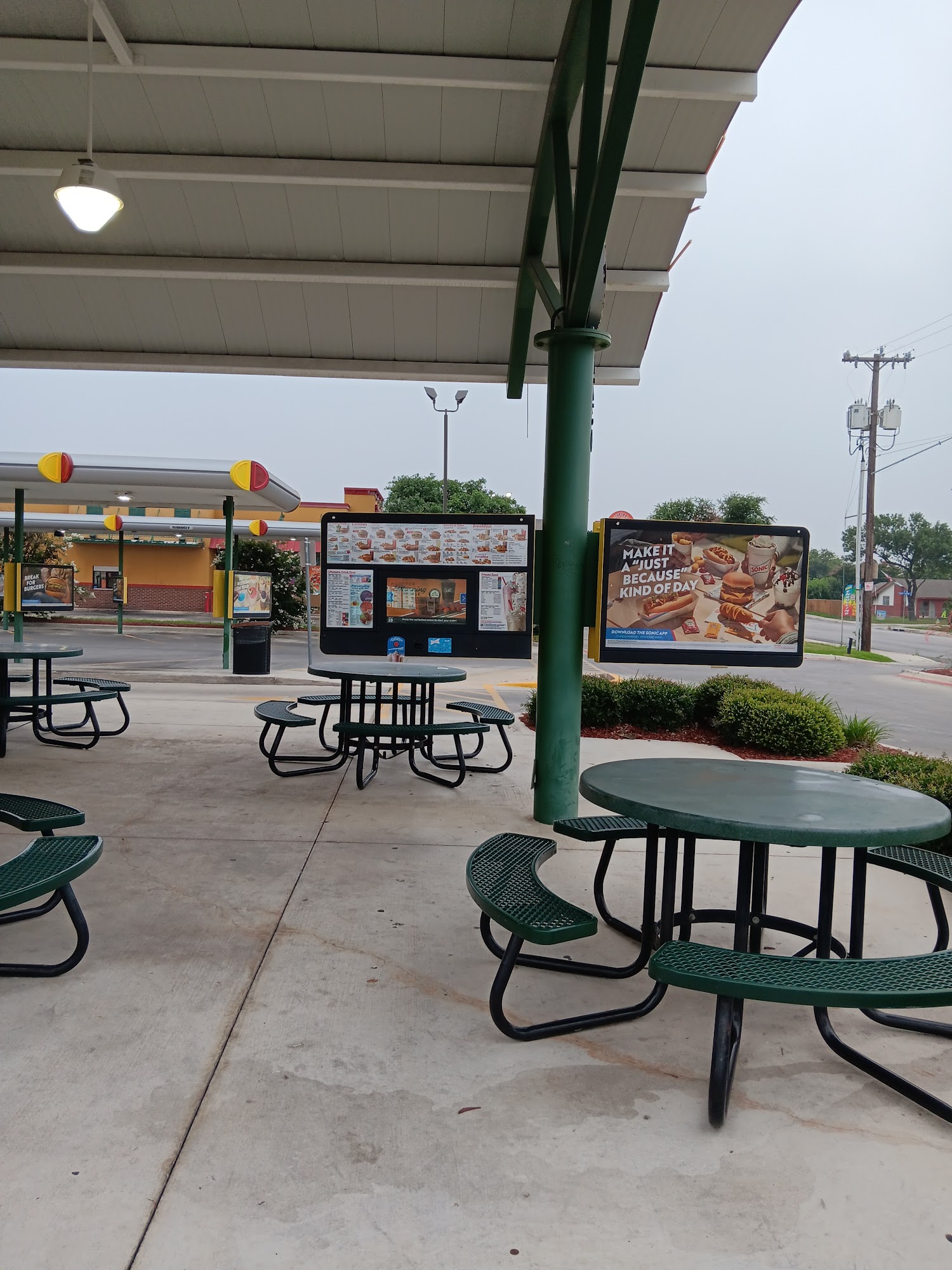 Sonic Drive-In