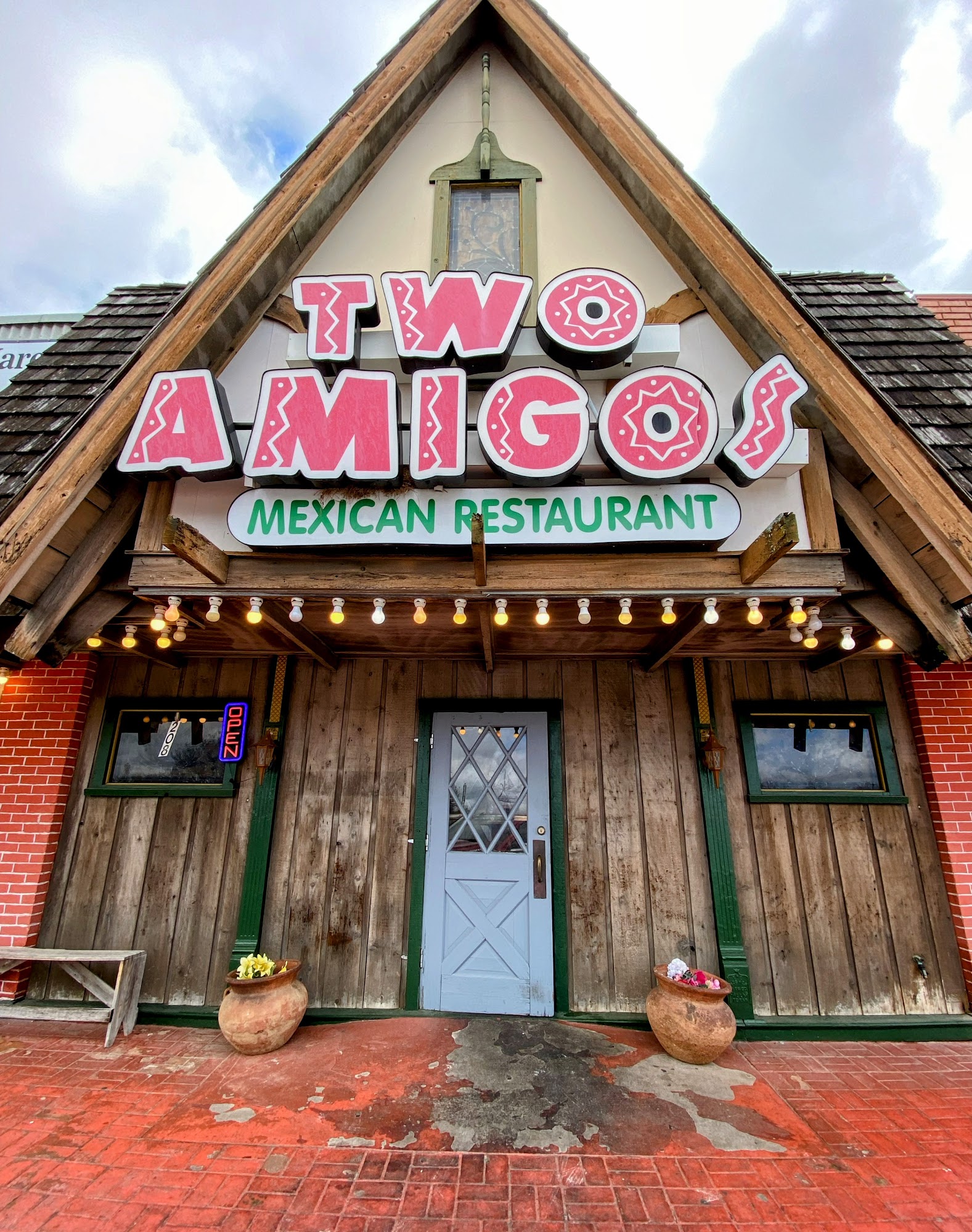 Two Amigos Mexican Restaurant 208 N Main St, West, TX 76691
