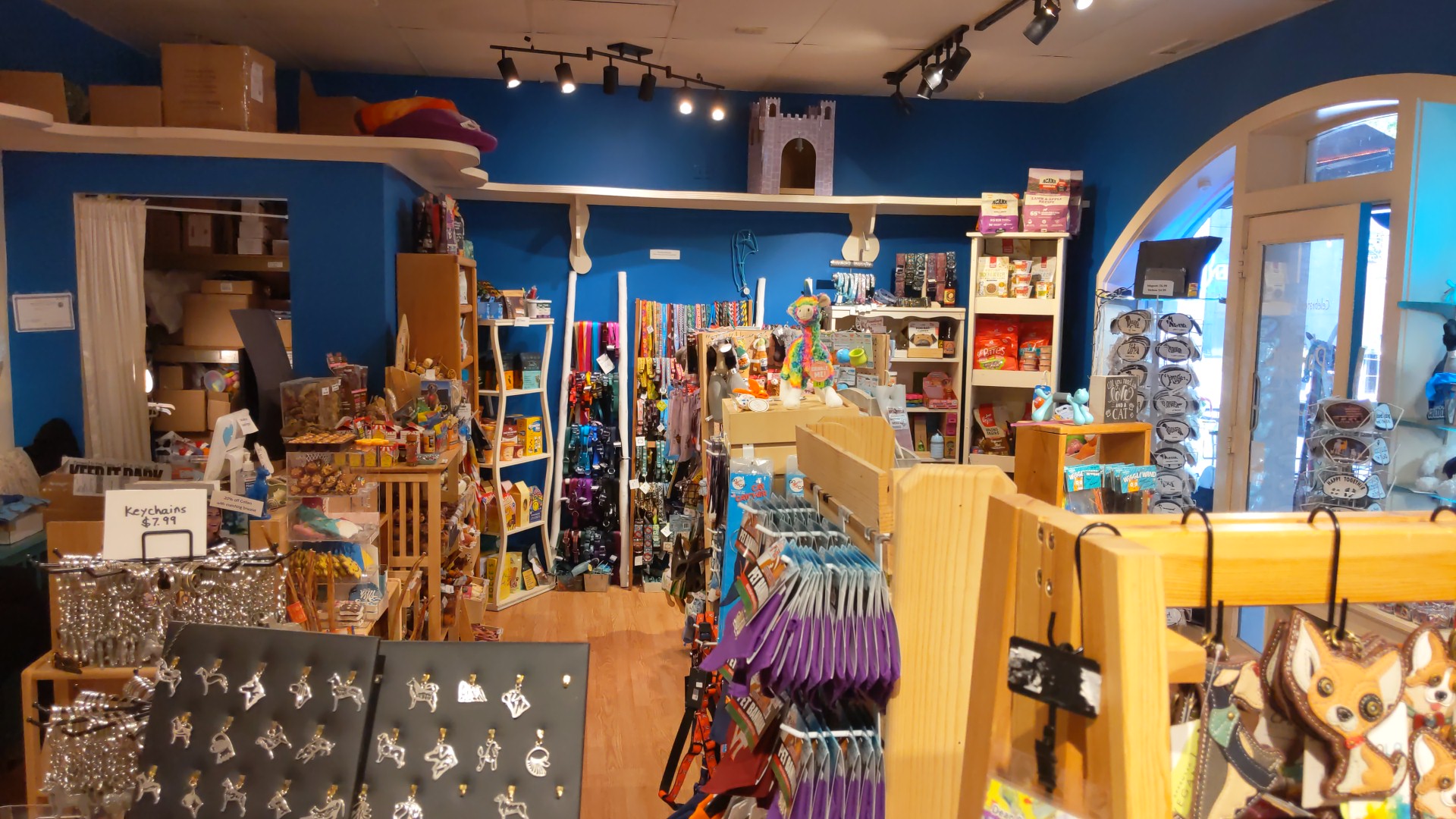 Pawprints Boutique Charlottesville