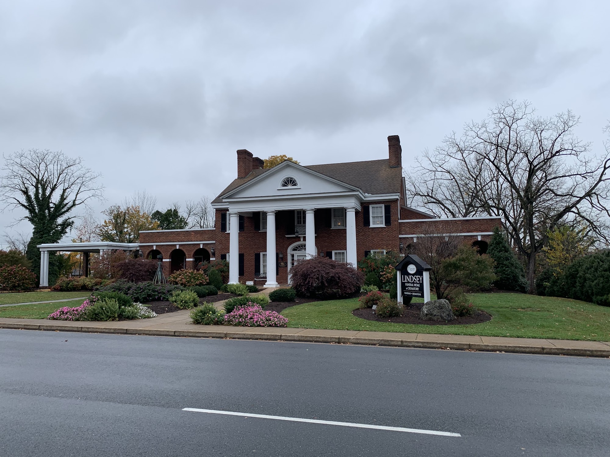 LINDSEY FUNERAL HOMES - Harrisonburg VA - Hours, Directions, Reviews