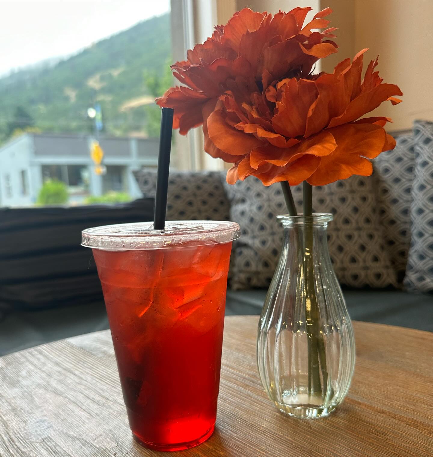 Mugs Coffee 221 W Steuben St, Cook, WA 98605