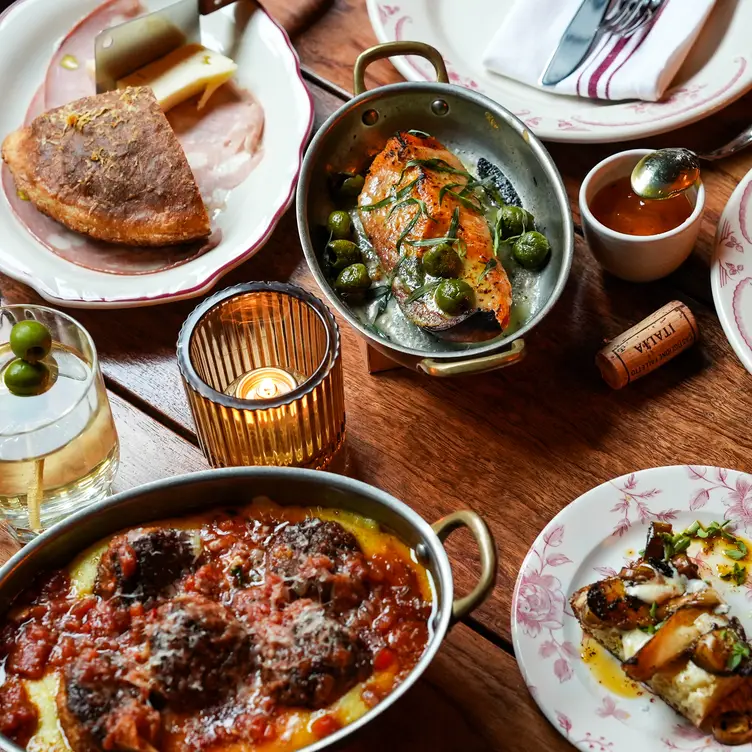 Photo credit: opentable