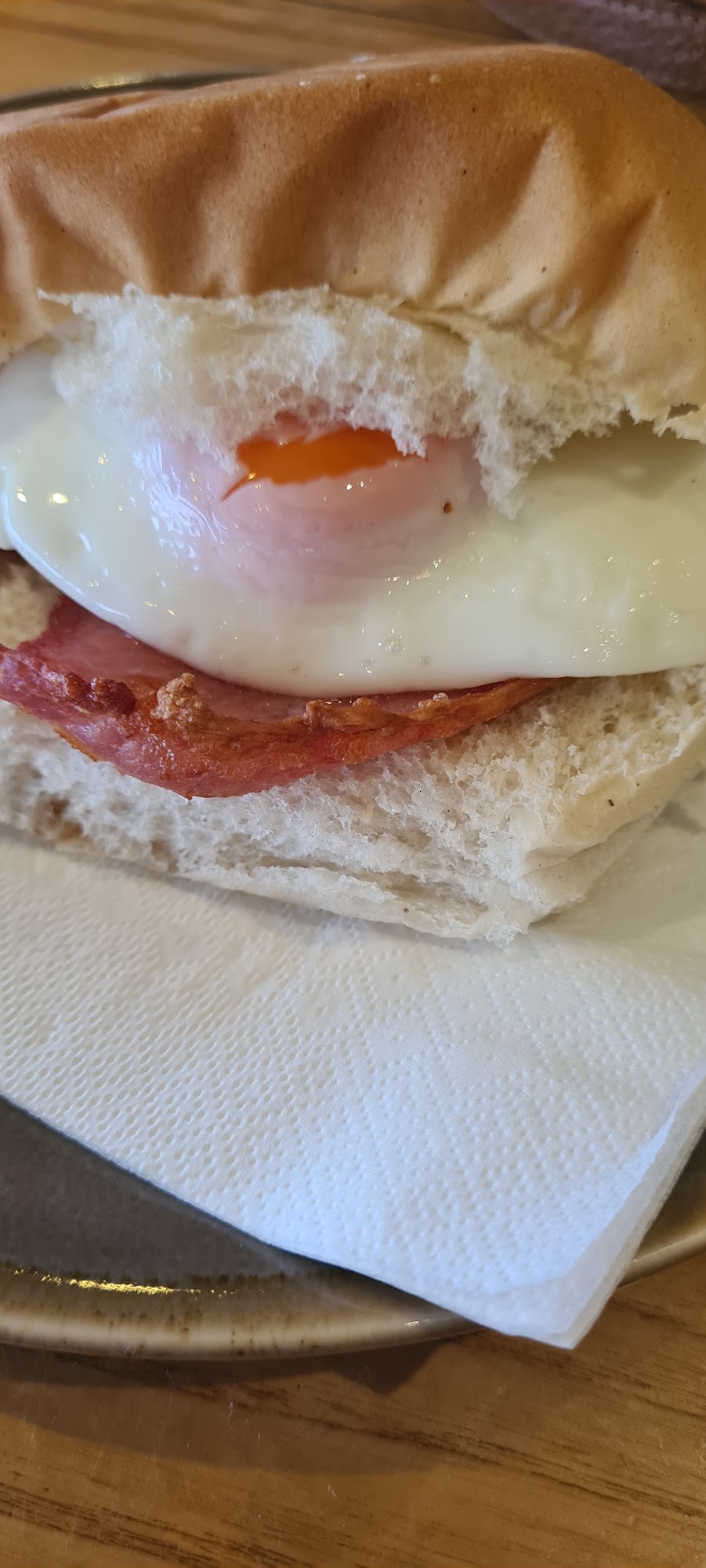 Galeri Café Bar Victoria Dock, Caernarfon