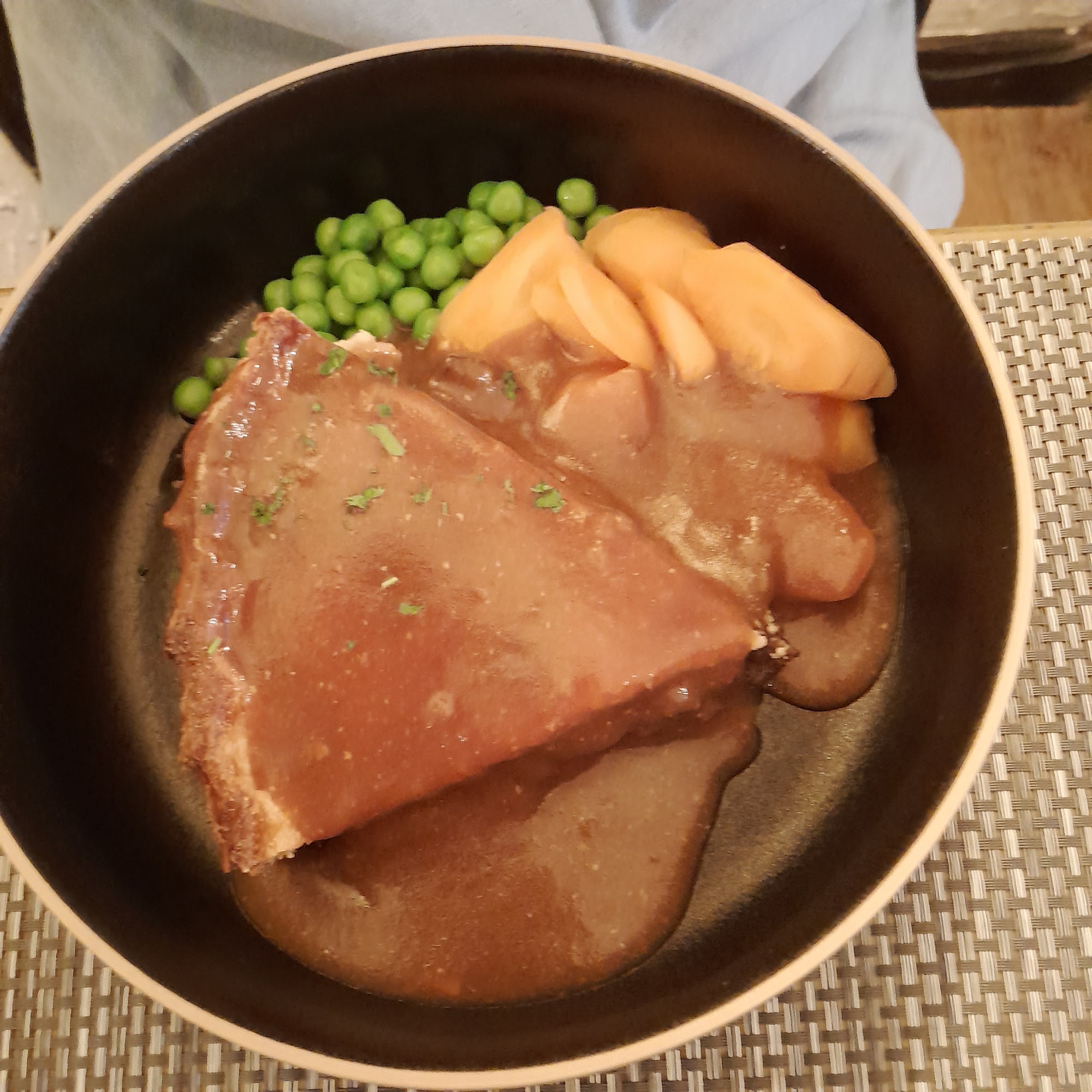 The Royal Oak Inn 33 Farmers Row, Felinfoel, Llanelli