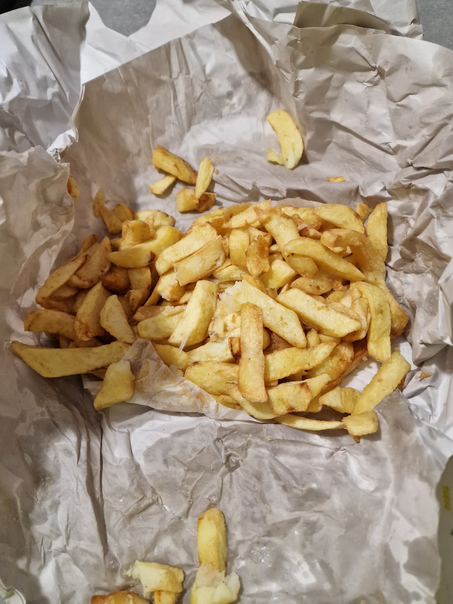 Migel’s Fish Bar 1 Bryncoch, Llanelli