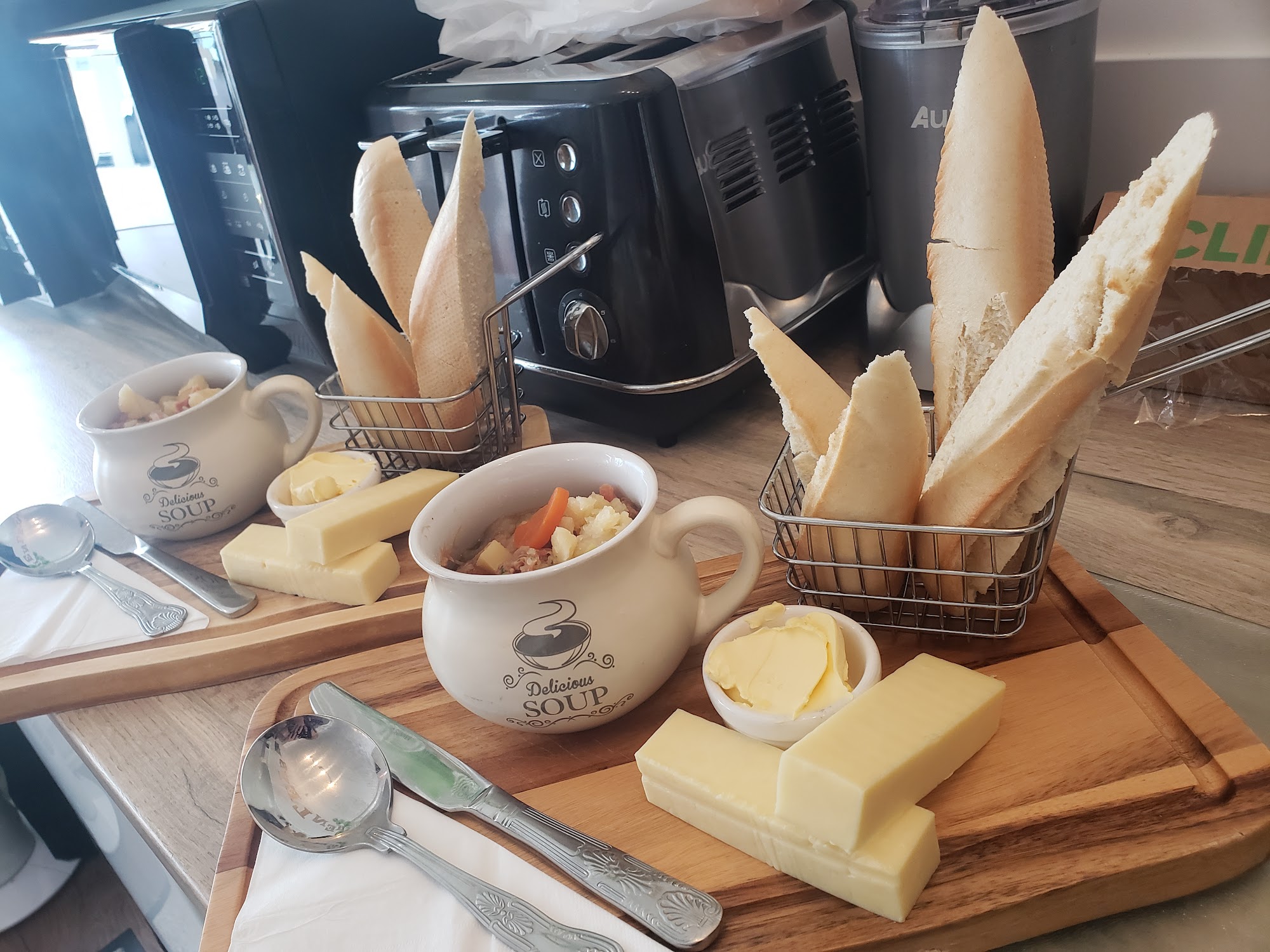 Henleys Of Tumble 31 Heol-Y-Neuadd, Tumble, Llanelli