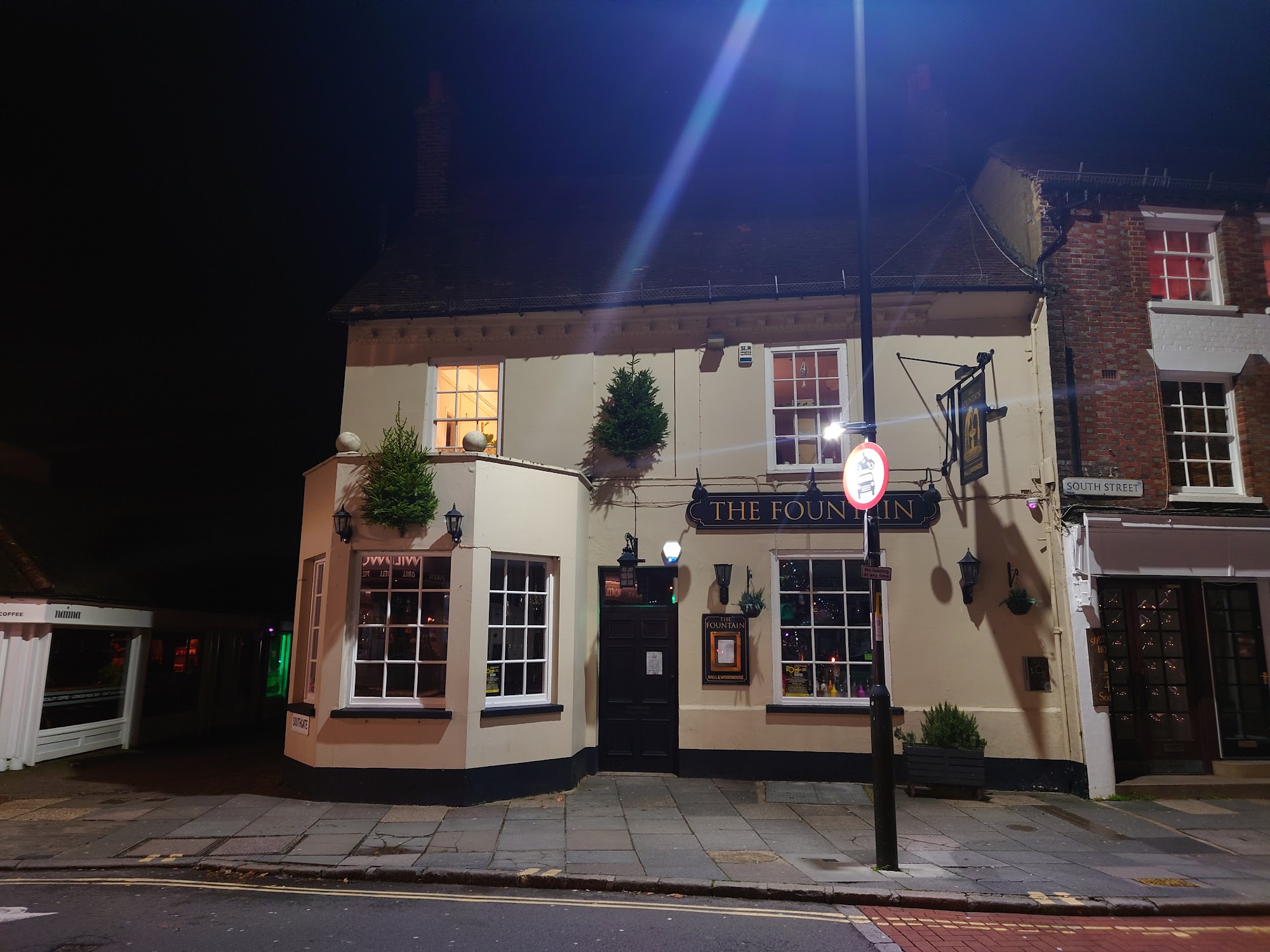 The Fountain 29 Southgate, Chichester