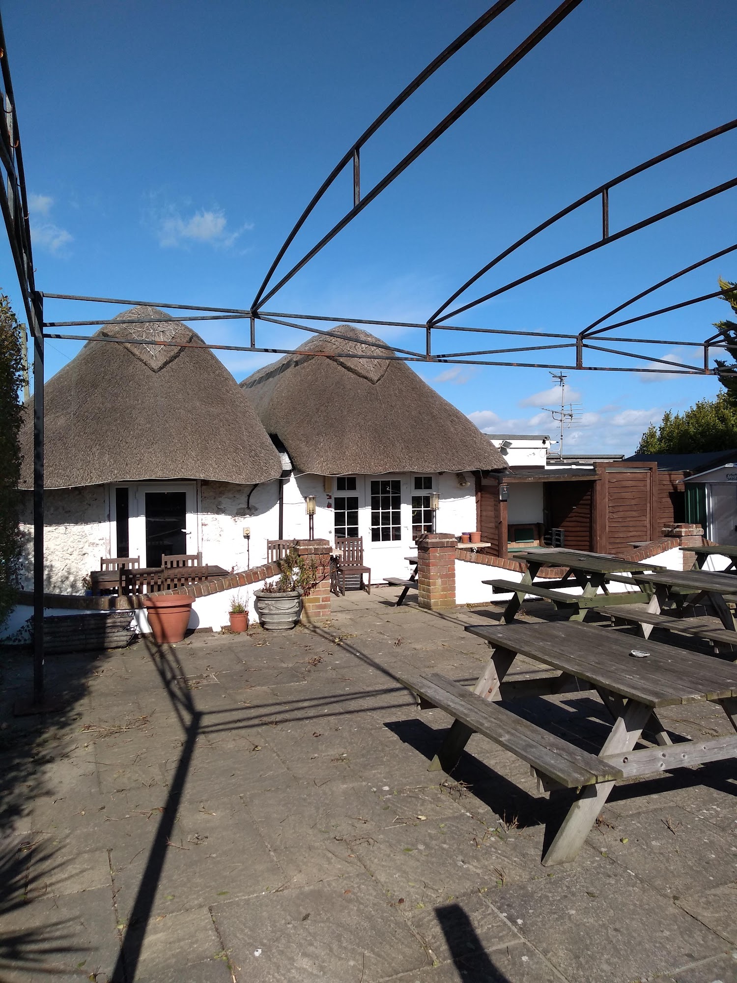 The Thatched Tavern Church Road, Chichester