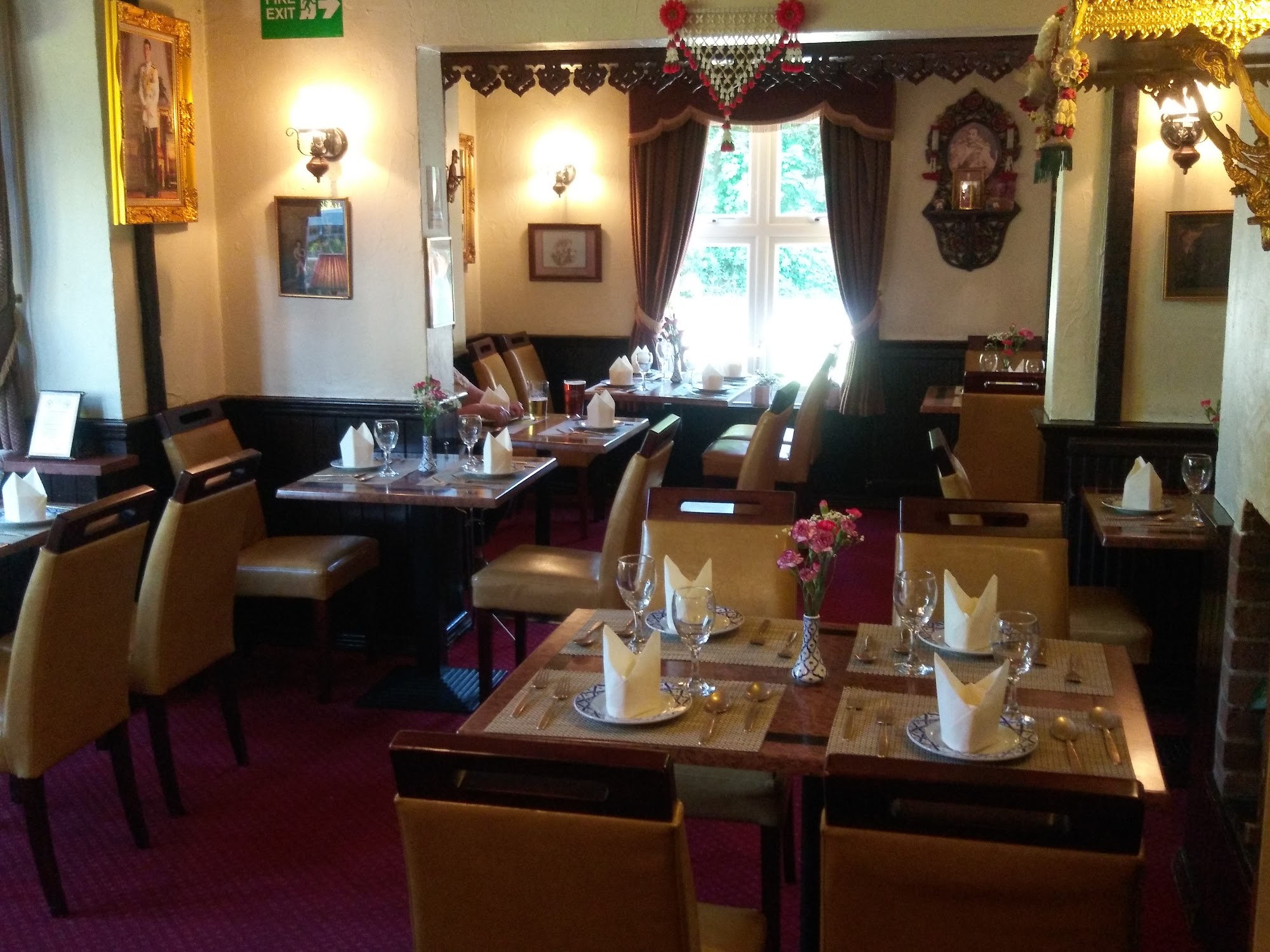 The Hamilton Arms - Nava Thai School Ln, Stedham, Midhurst