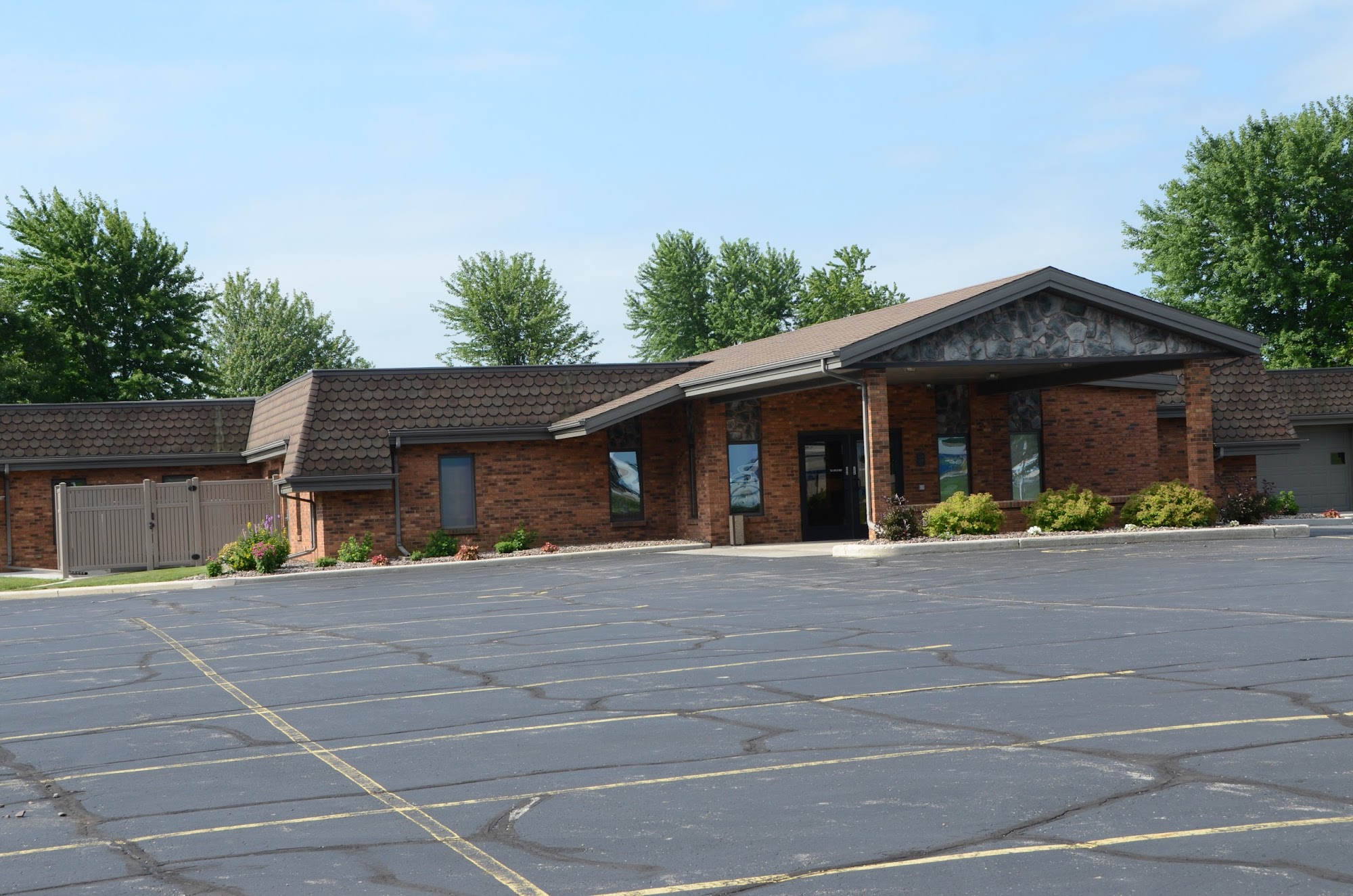 WIETING FAMILY FUNERAL HOME - Chilton WI - Hours, Directions, Reviews ...