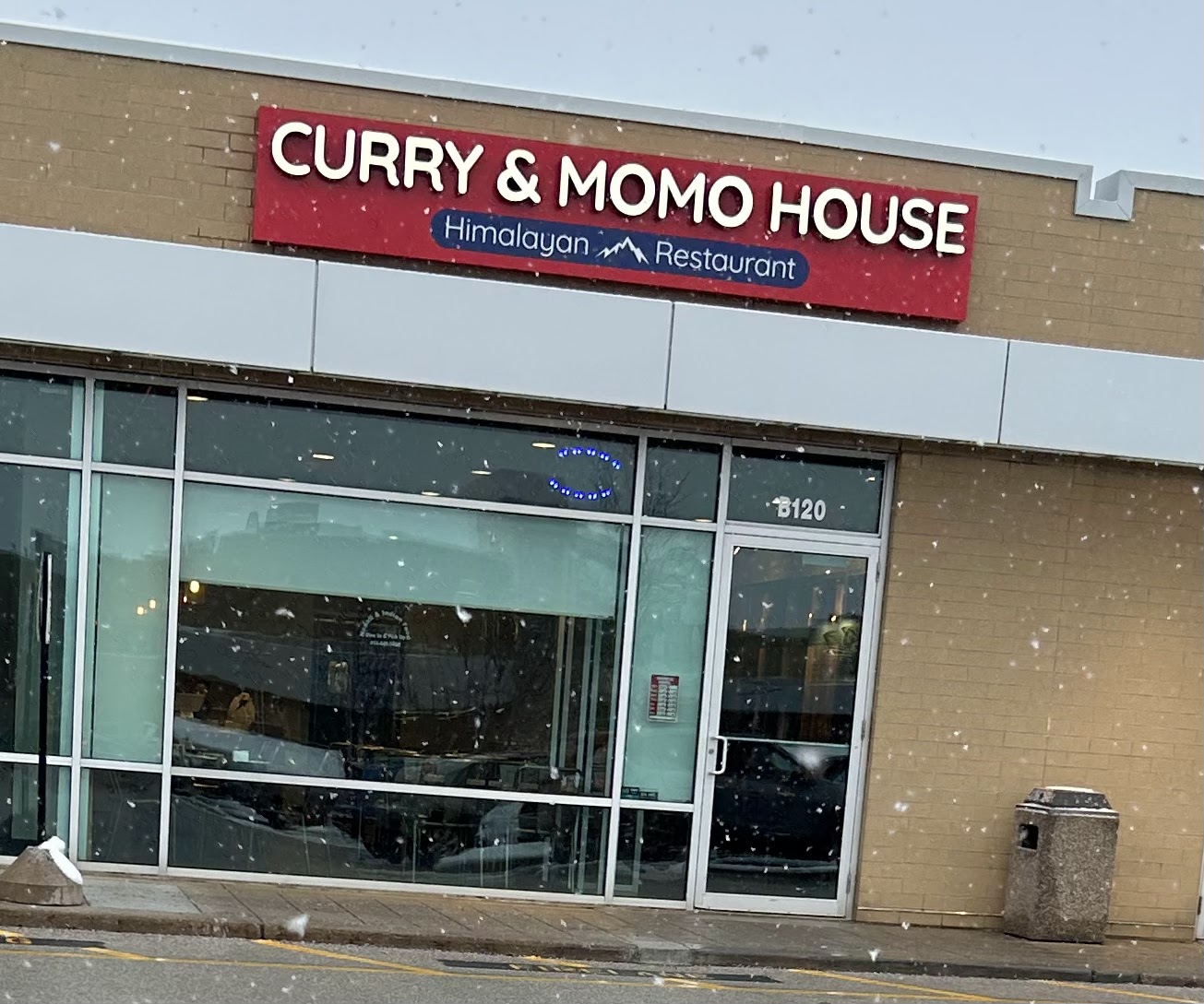 Curry & Momo House