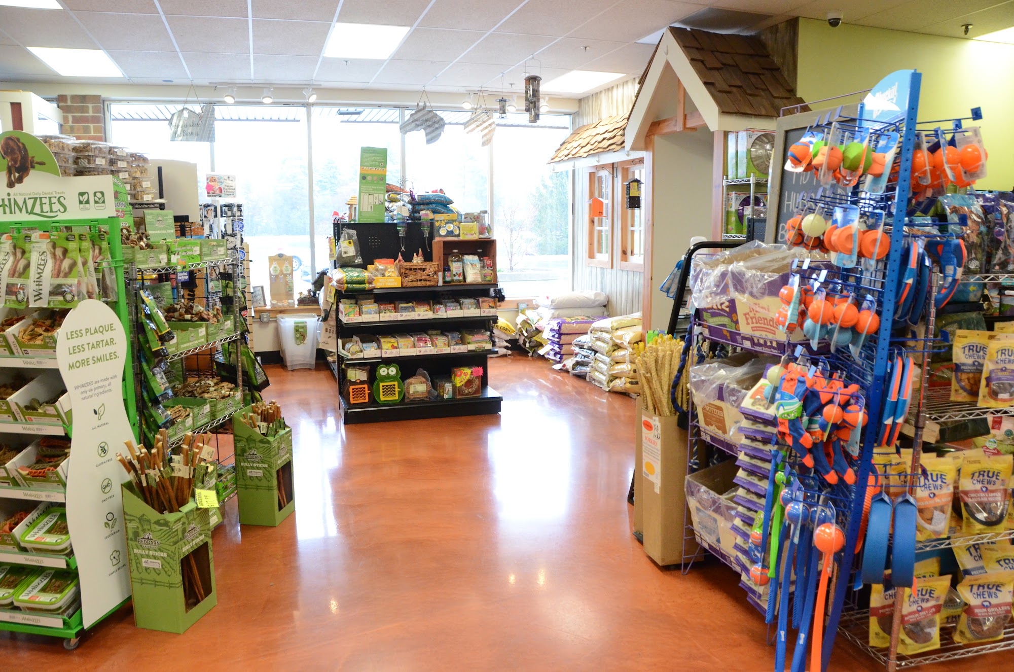Hooves & Paws Pet & Equine Supply Oconomowoc