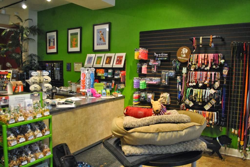 Hounds Around Town Whitefish Bay