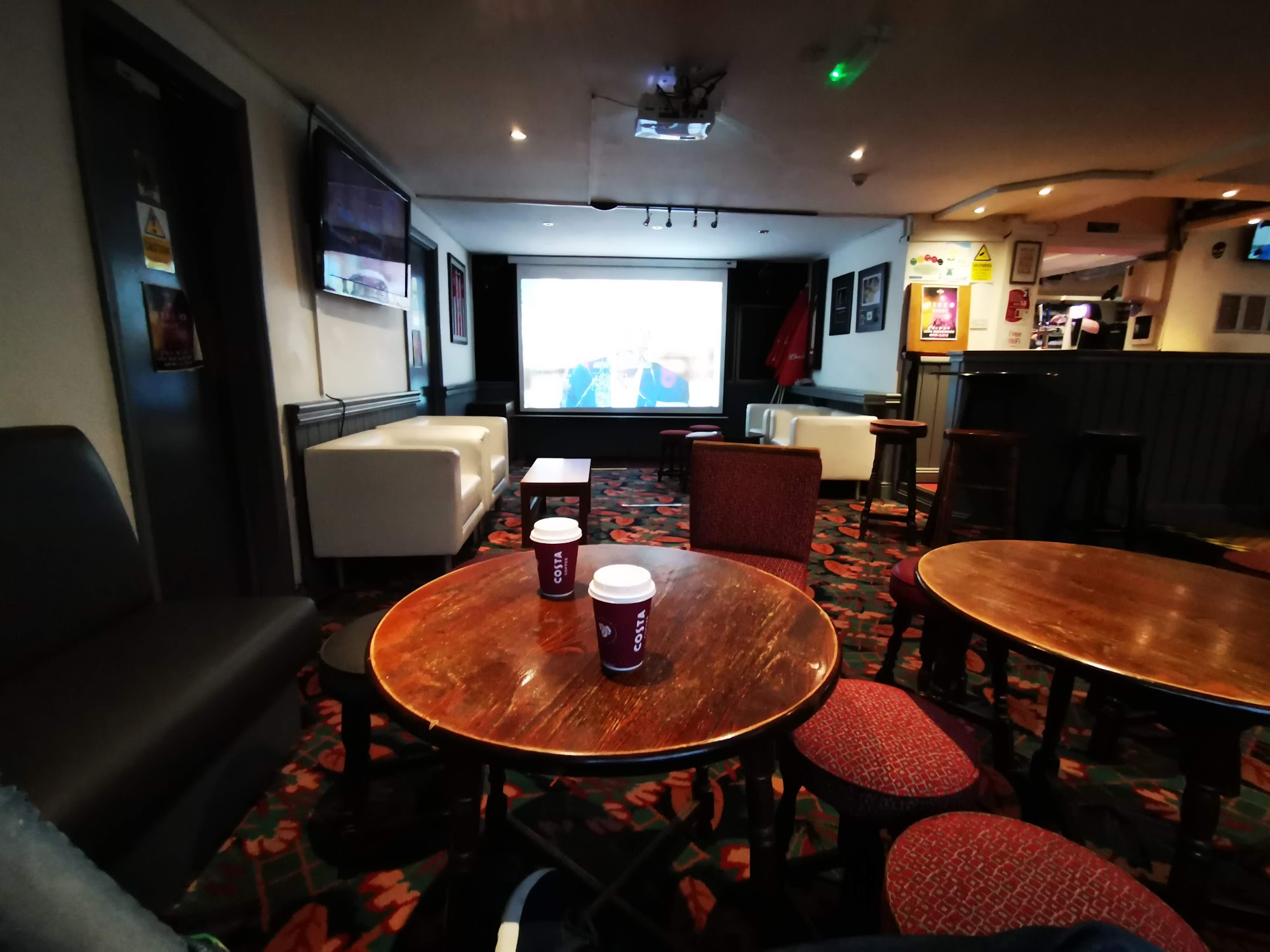 CRABMILL INN 122 Birmingham Rd, Bromsgrove