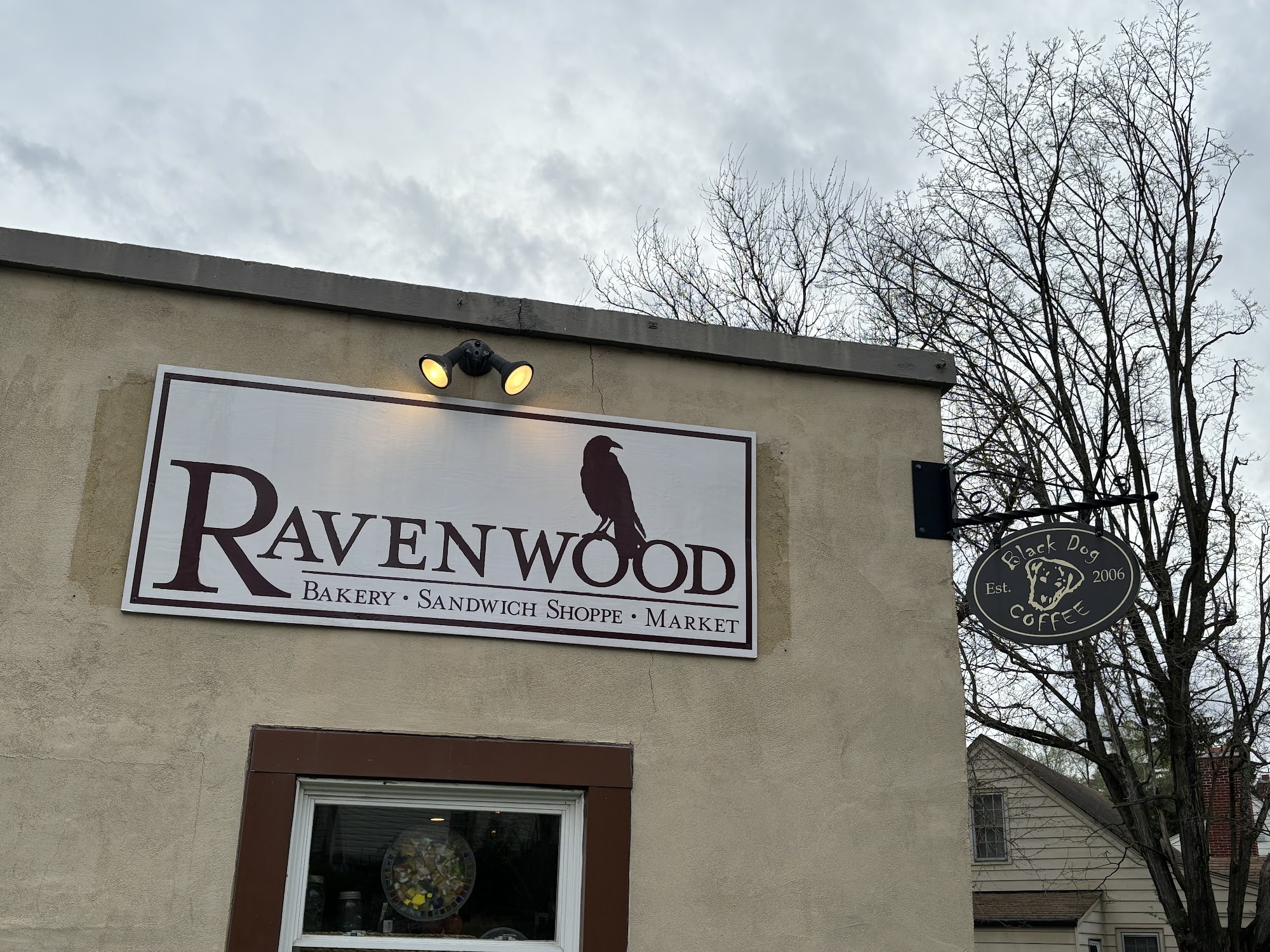 Ravenwood Pub