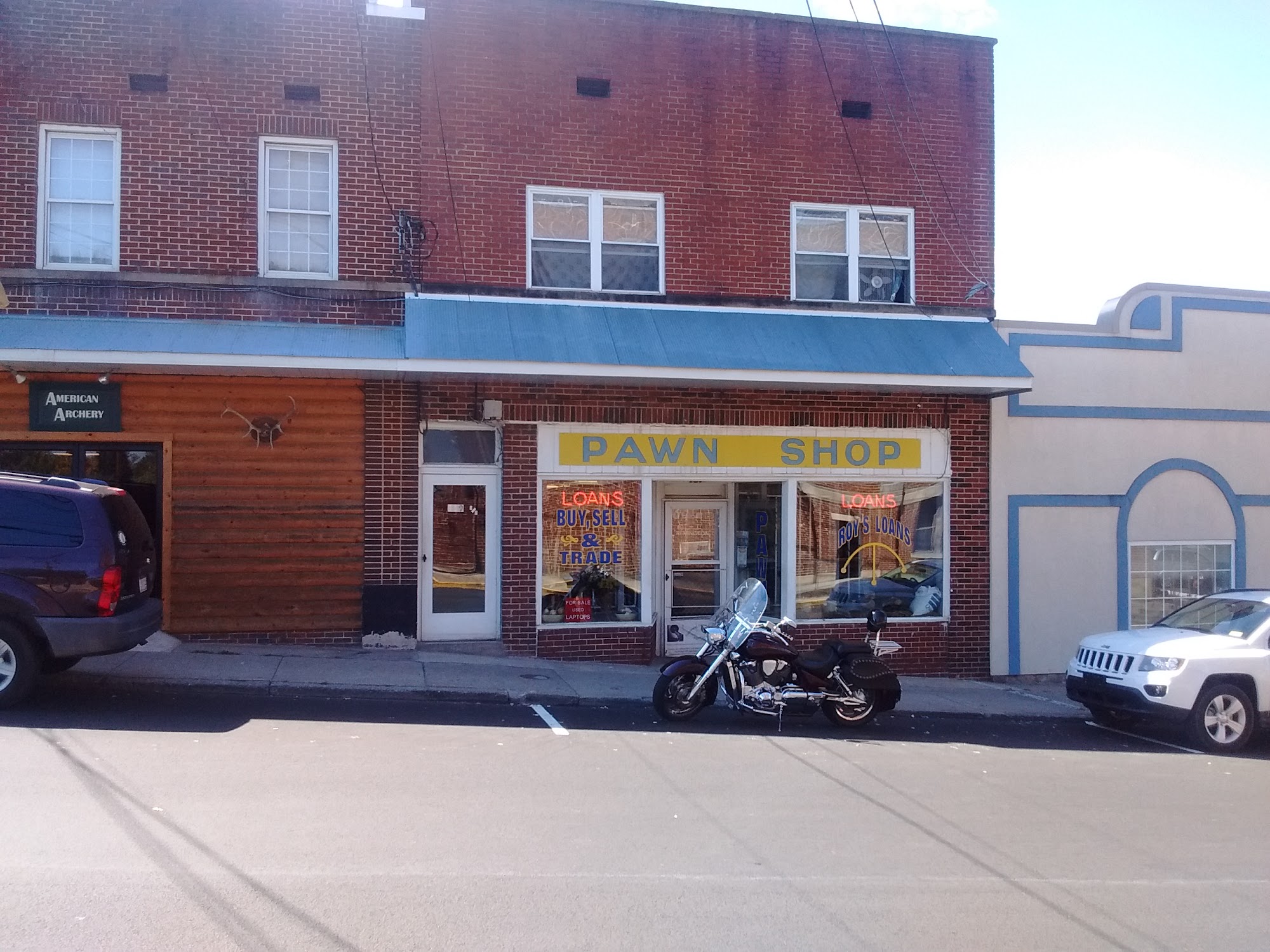 Roy's Loans & Sporting Goods Oak Hill